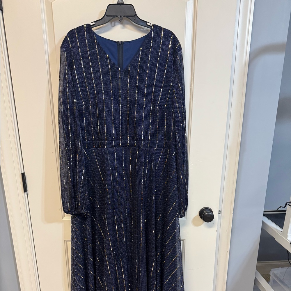 Elegant Navy and Gold Maxi Dress
